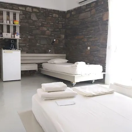 Hotel Tsoukalia Beach 3*